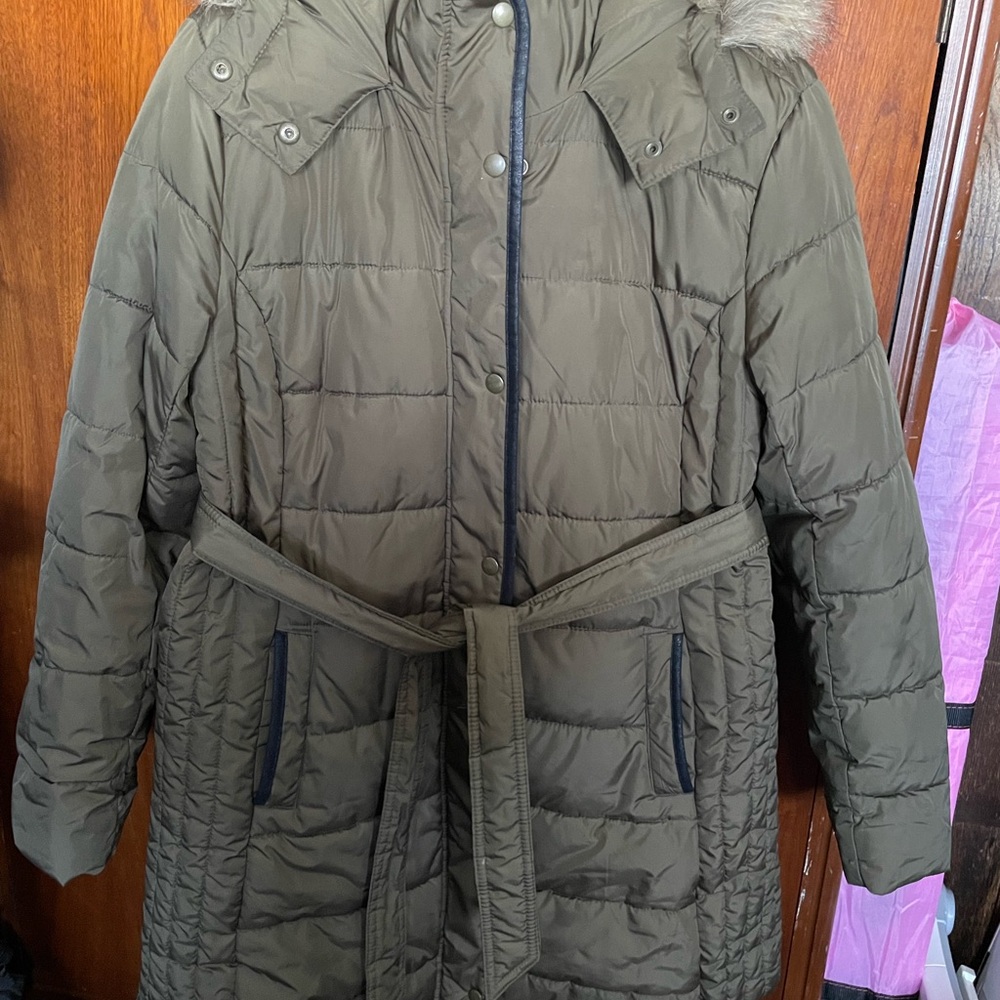 Women's Old Navy Olive Puffer Coat with Belt